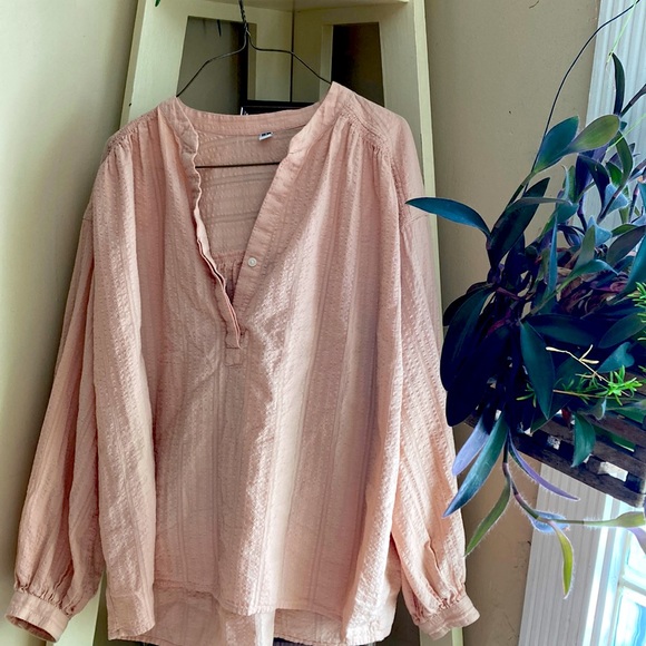 Uniqlo Tops - Loose fit top -5 for $10-🥳